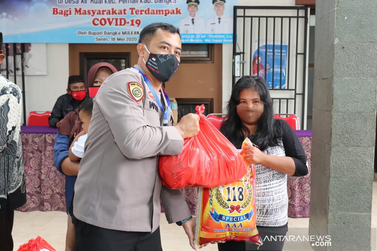 Kapolres Bangka salurkan ratusan bansos paket sembako