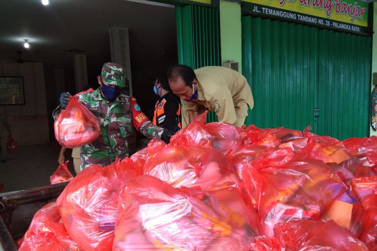 Palangka Raya distribusikan 20.400 paket sembako pada penerima yang terdaftar