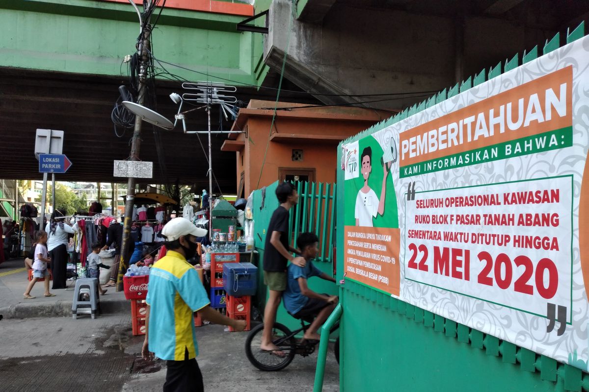 Pemerintah diminta tindak kerumunan di Pasar Tanah Abang