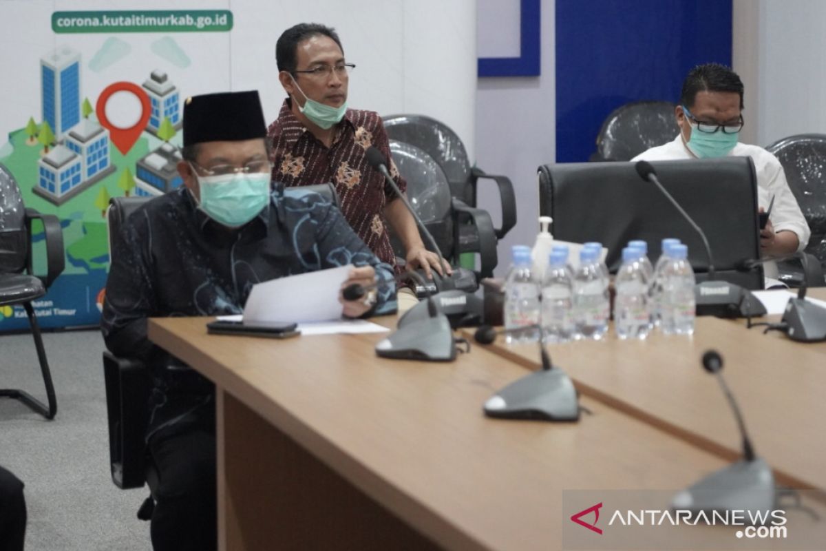 Bupati Kutim mengharapkan perusahaan akomodir tenaga kerja lokal