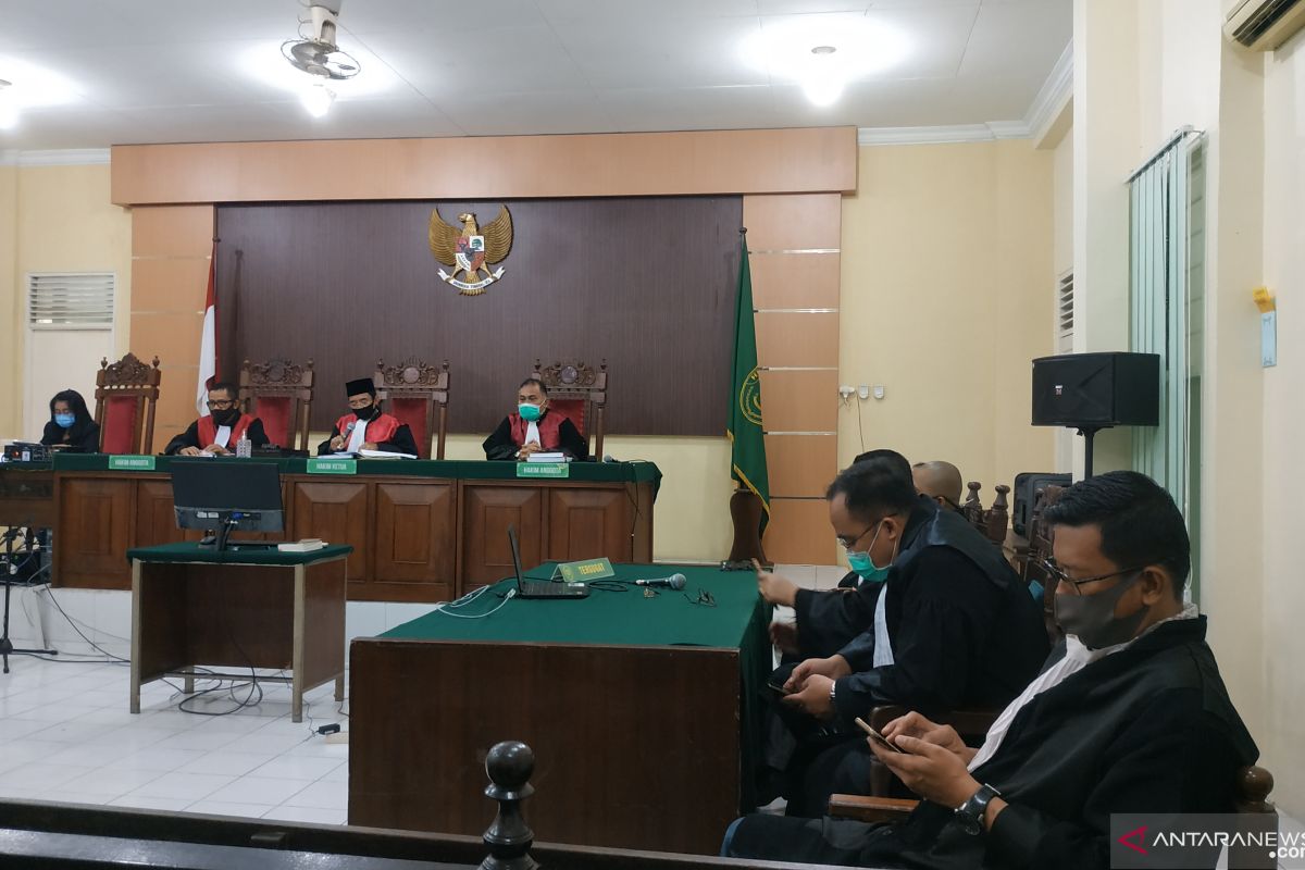 Terima suap, mantan Bupati Bengkayang divonis lima tahun penjara