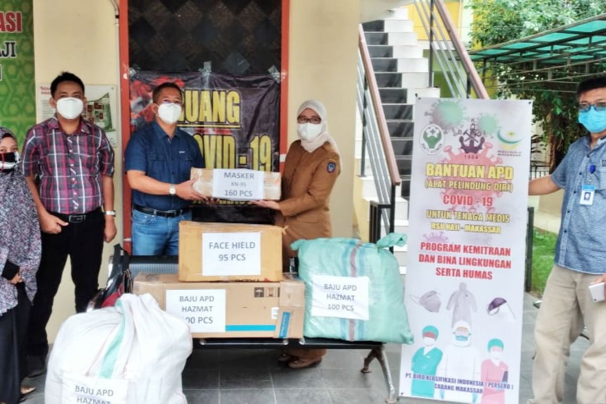 BKI cabang Makassar salurkan APD bagi tenaga medis di RSUD Haji