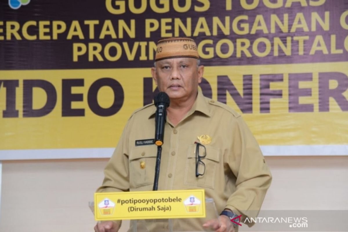 Gubernur Gorontalo tutup pusat perbelanjaan selama seminggu