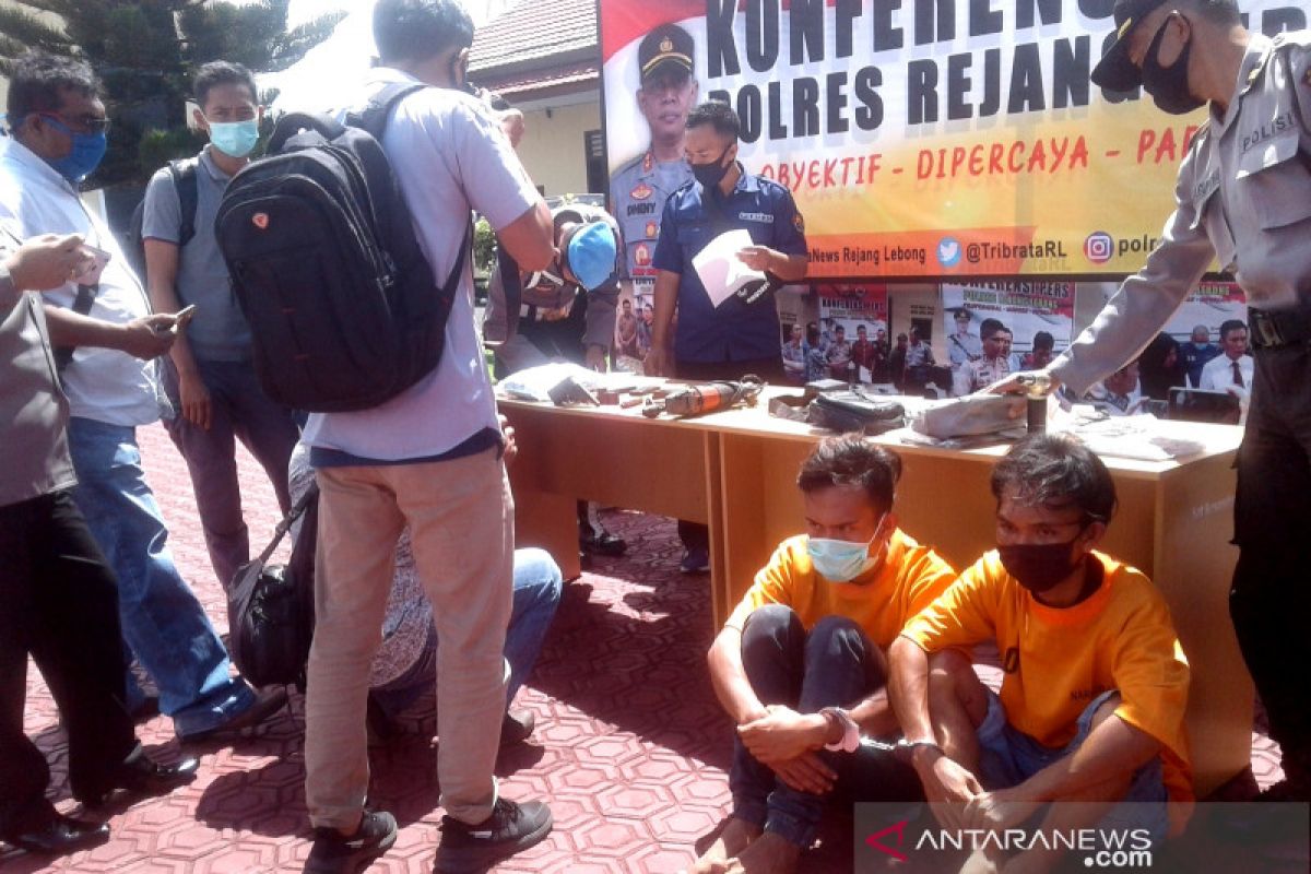 Polisi amankan pengedar narkoba bersenjata api di Rejang Lebong