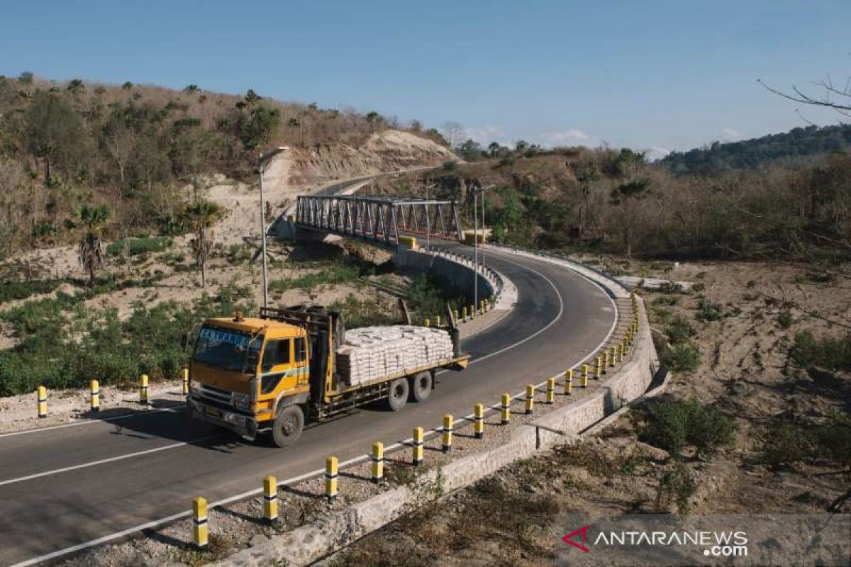 PUPR pastikan kesiapan jalan Sabuk Merah di NTT dukung jalur logistik