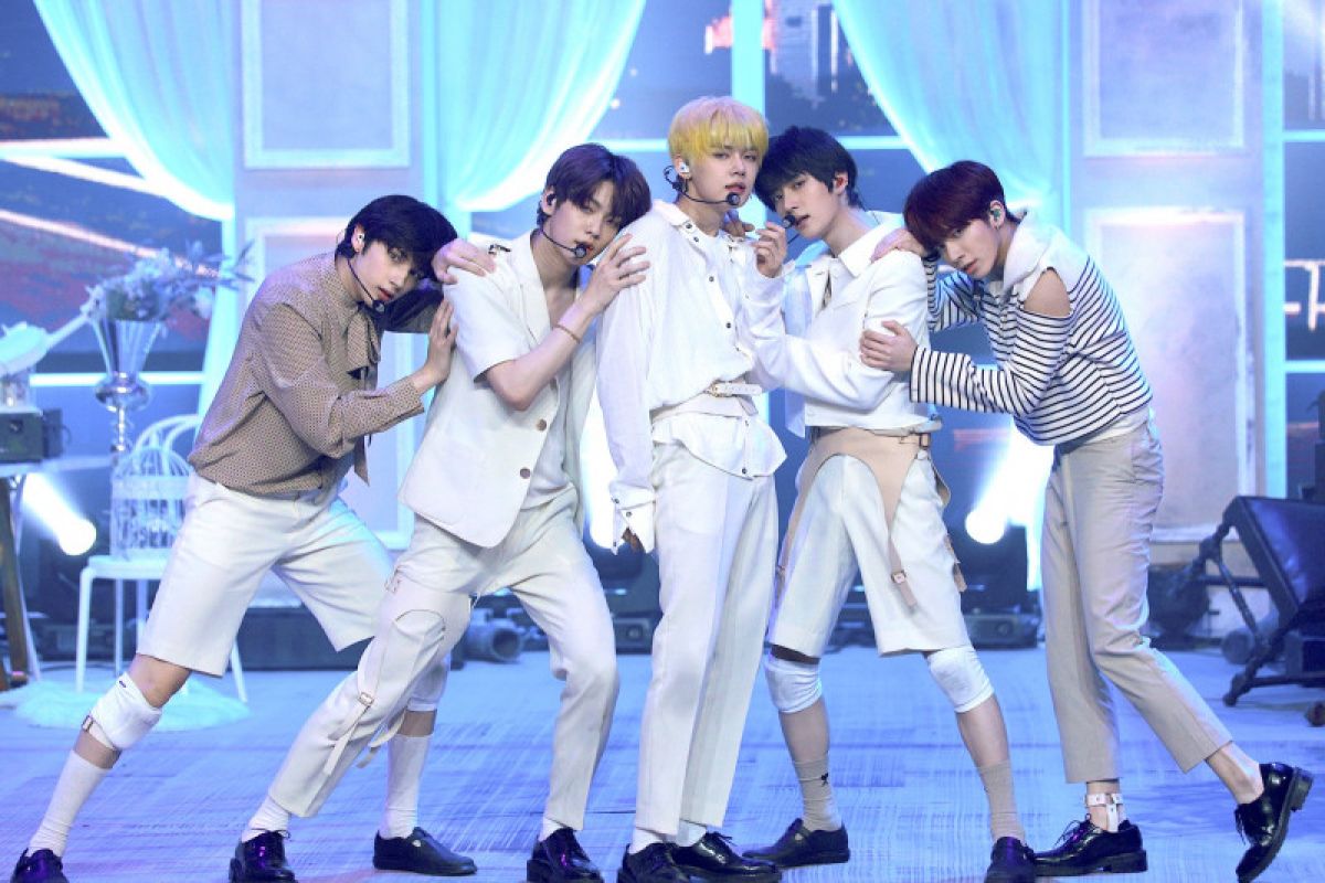 TXT pecahkan rekor pribadi grup lewat "Eternity"