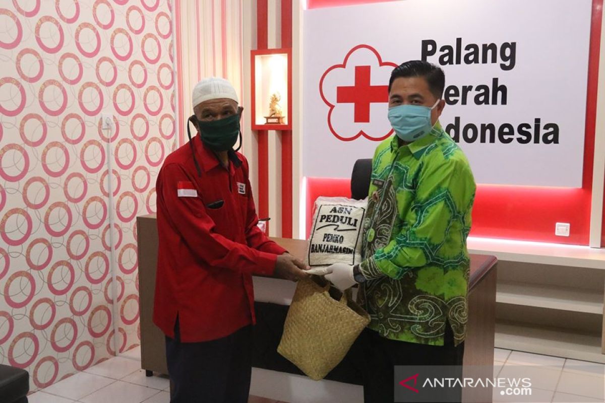 Donor darah di Banjarmasin memperoleh Sembako