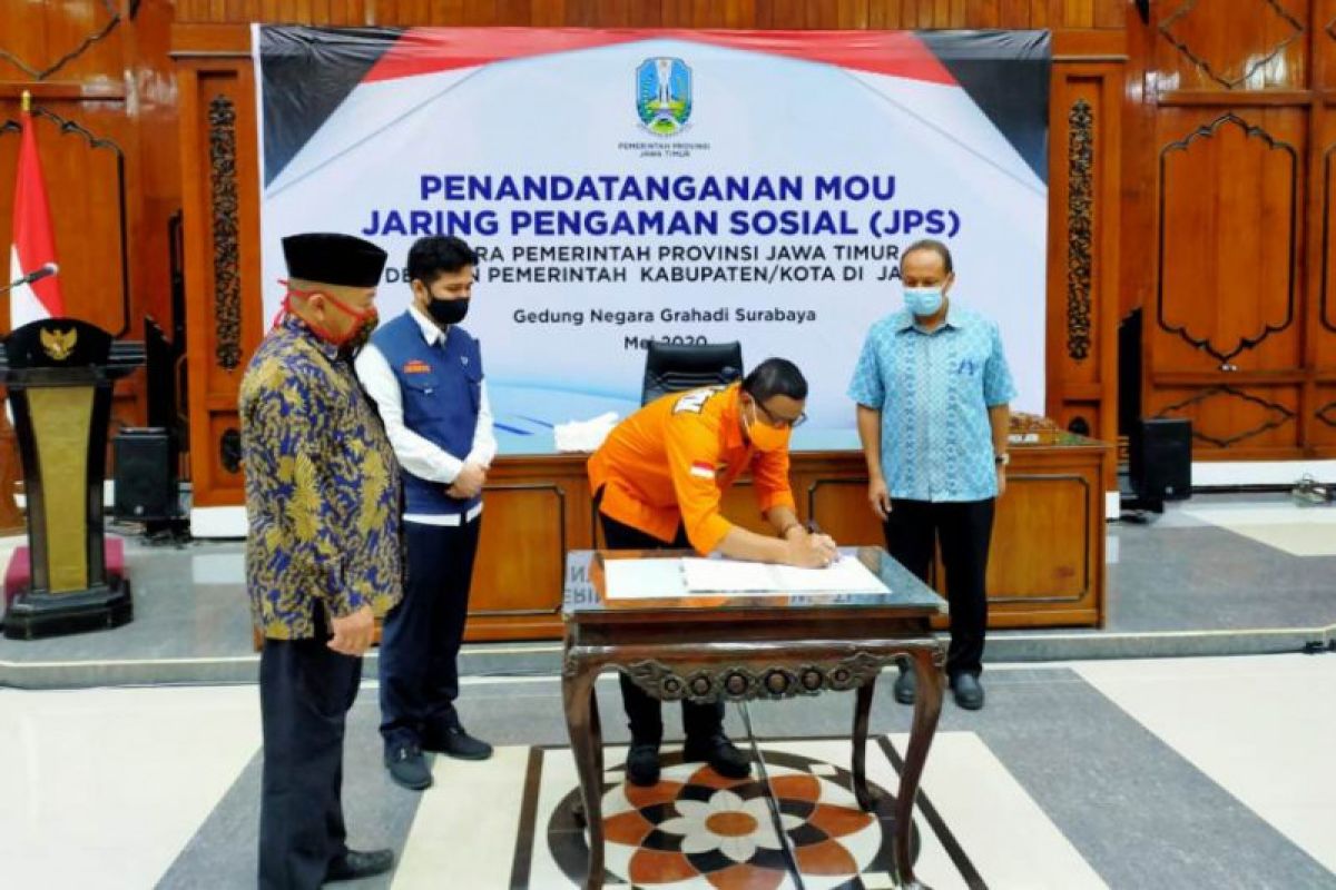 Pemprov Jatim dan Pemda tanda tangani kesepakatan JPS lanjutan