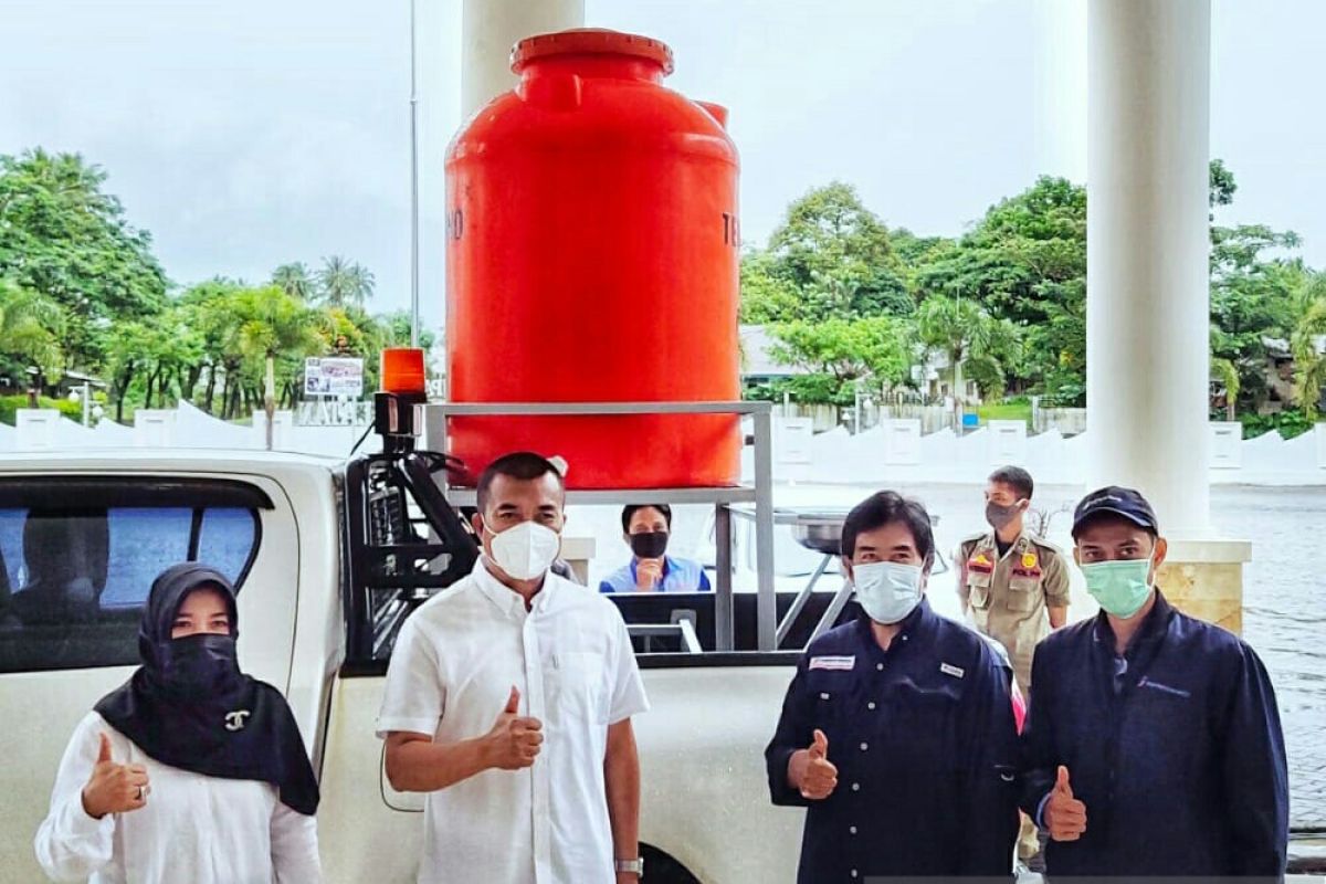 PT SEML bantu Pemkab Solok Selatan alat cuci tangan untuk ditempatkan di pasar