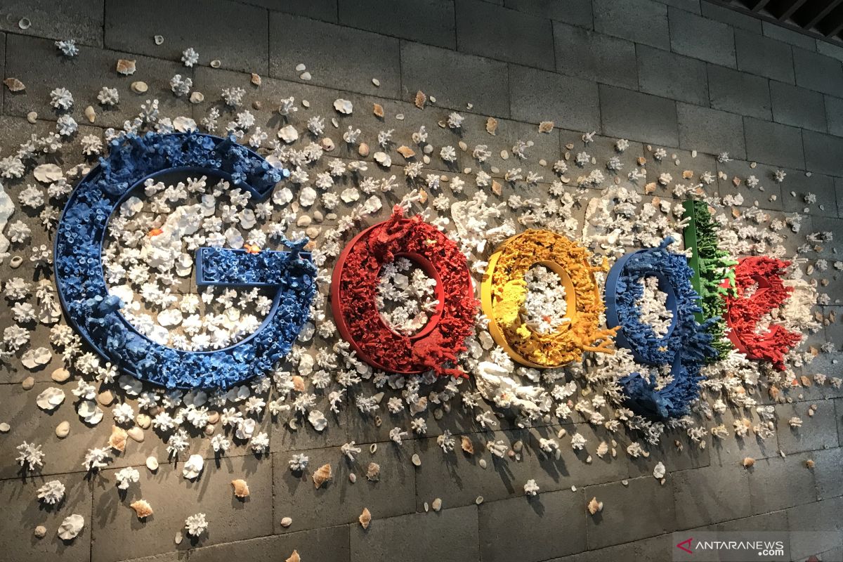 Kemarin, positif corona Surabaya melonjak hingga Google masuk madrasah