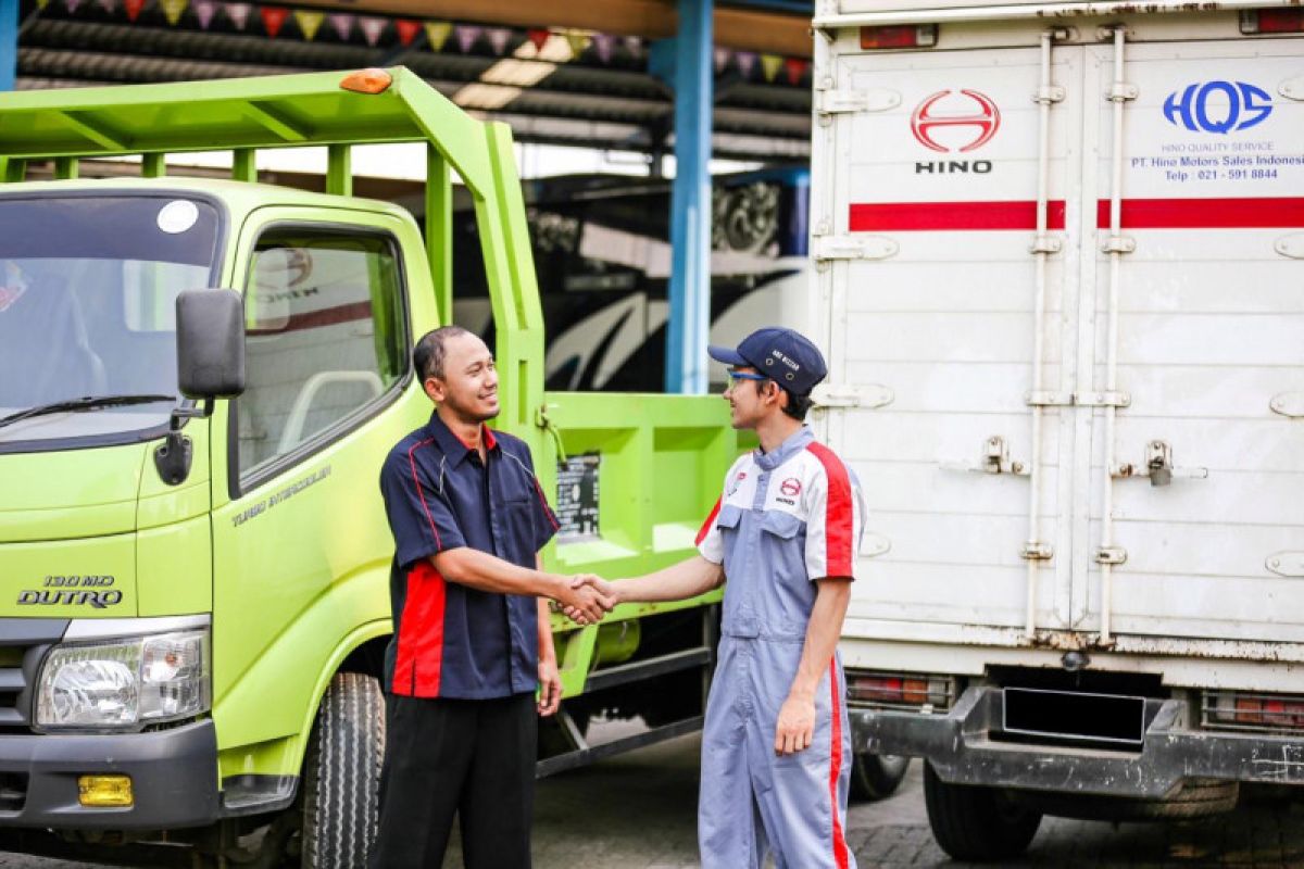 Hino perpanjang masa garansi sampai enam bulan