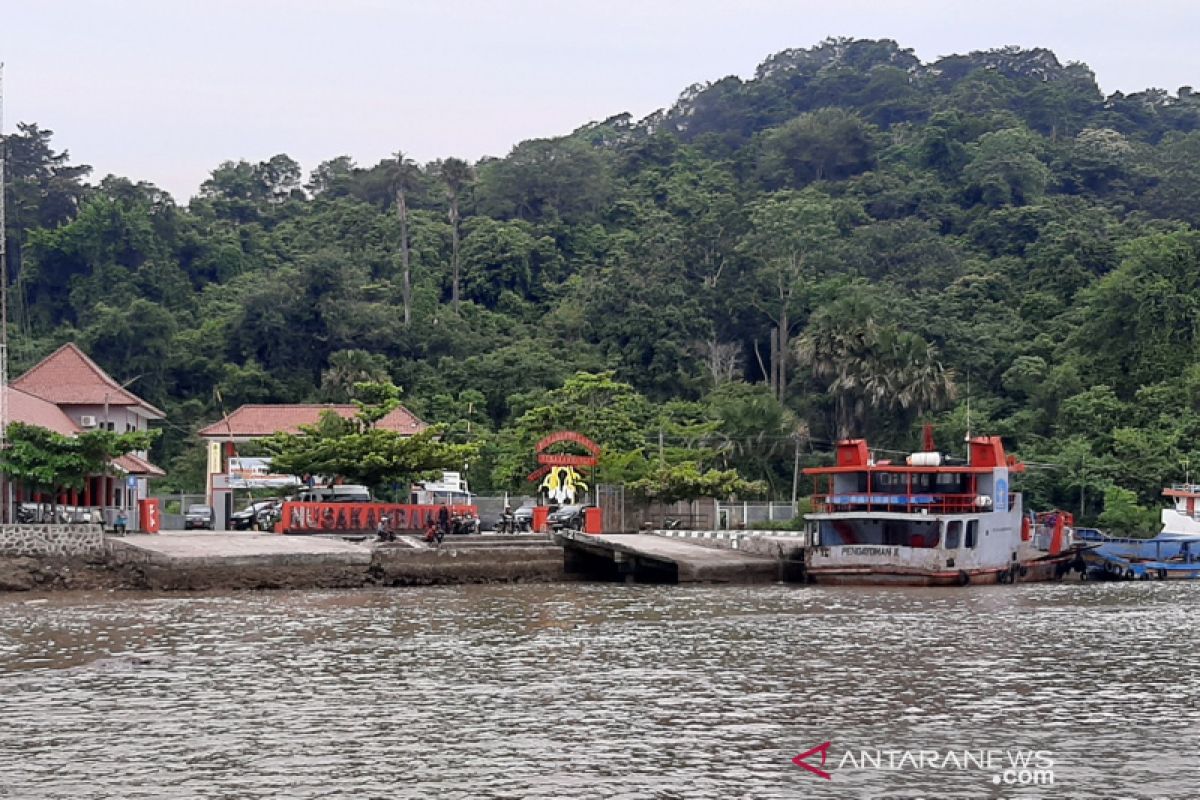 Di Lapas Batu, Bahar Smith tempati satu sel sendirian