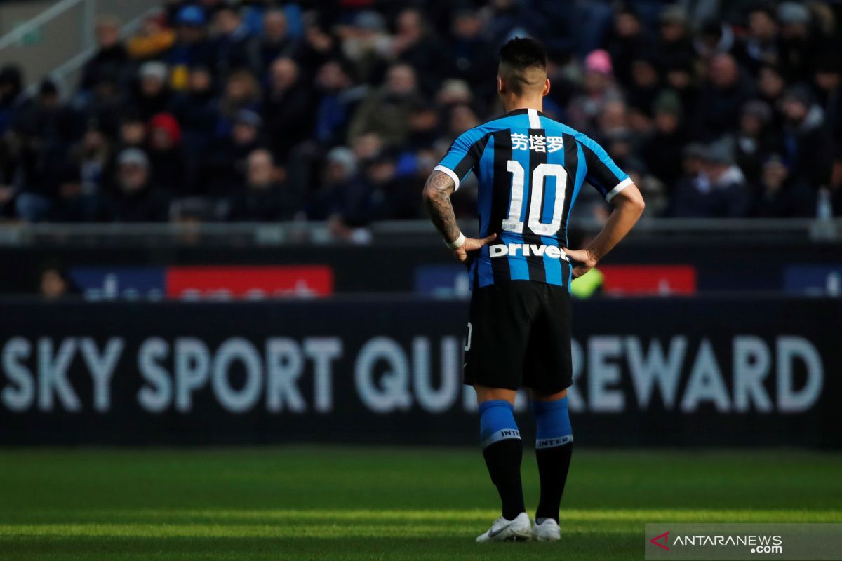 Luis Suarez sarankan Lautaro Martinez bertahan di Inter Milan