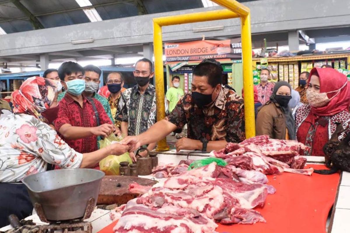 Wali kota Magelang  ingatkan warga belanja kebutuhan Lebaran secukupnya