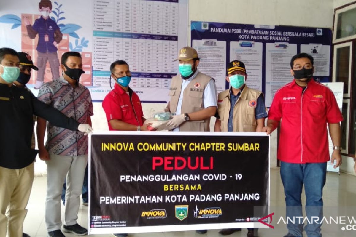 Innova Community Chapter Sumbar peduli masyarakat Padang Panjang