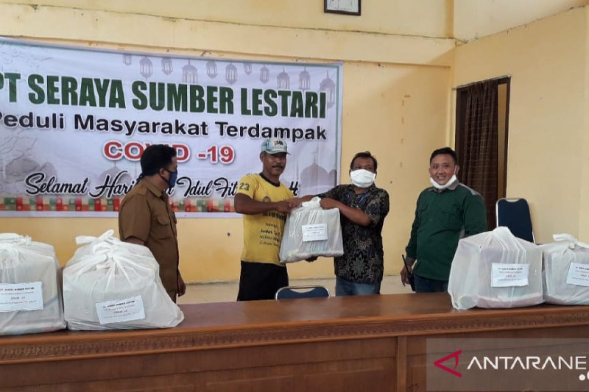 PT SSL dan Ekawana Bagikan 400 paket sembako di tujuh desa Siak