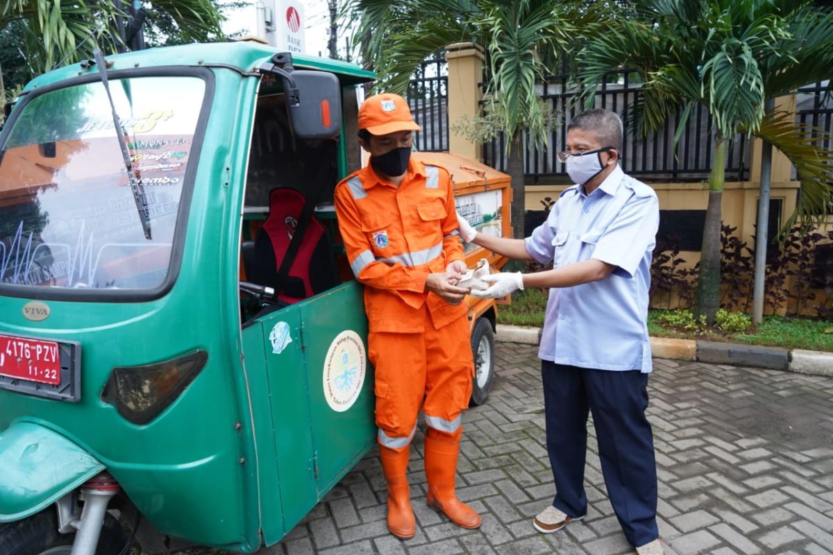 Pandemi, KKP mempopulerkan makan ikan di tengah masyarakat