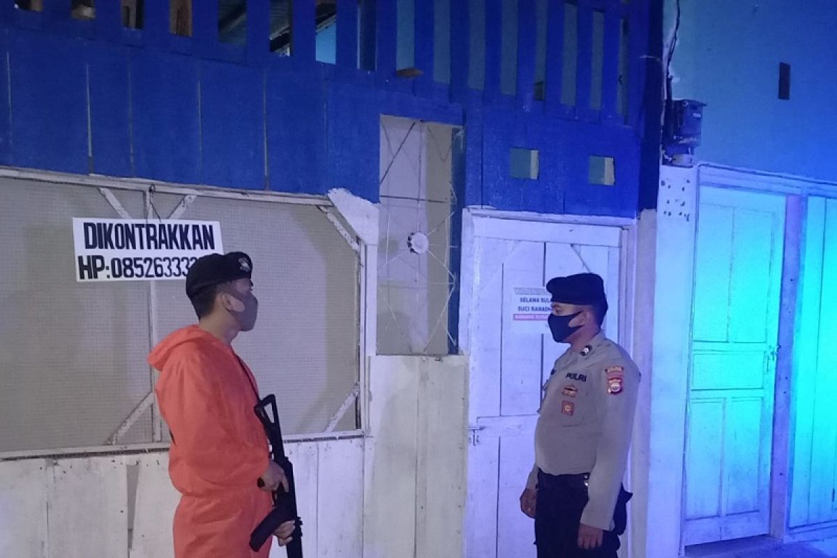 Polisi patroli cegah penyebaran COVID-19 di Mukomuko