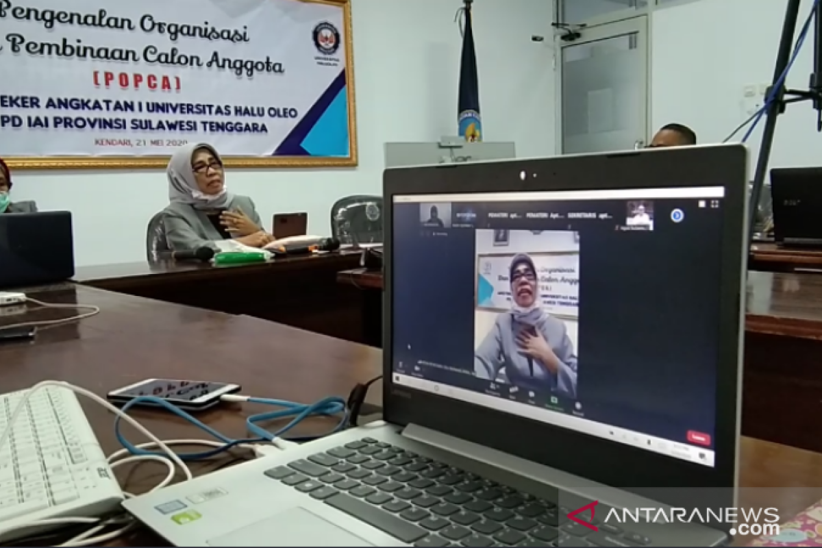 IAI Sultra beri pembinaan anggota baru lulusan UHO melalui video conference