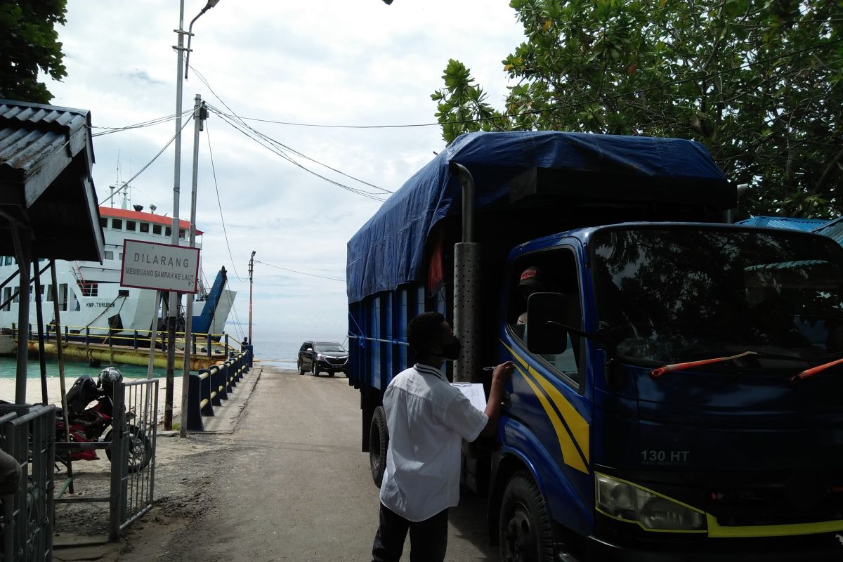 Tiga pelabuhan penyeberangan di Pulau Ambon sepi penumpang