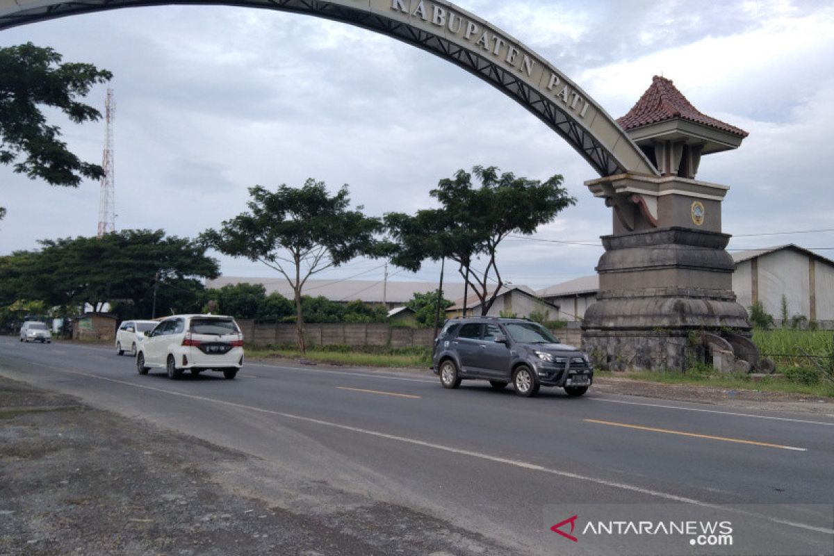 Arus lalu lintas di Jalur Pantura Timur Pati  turun 60 persen