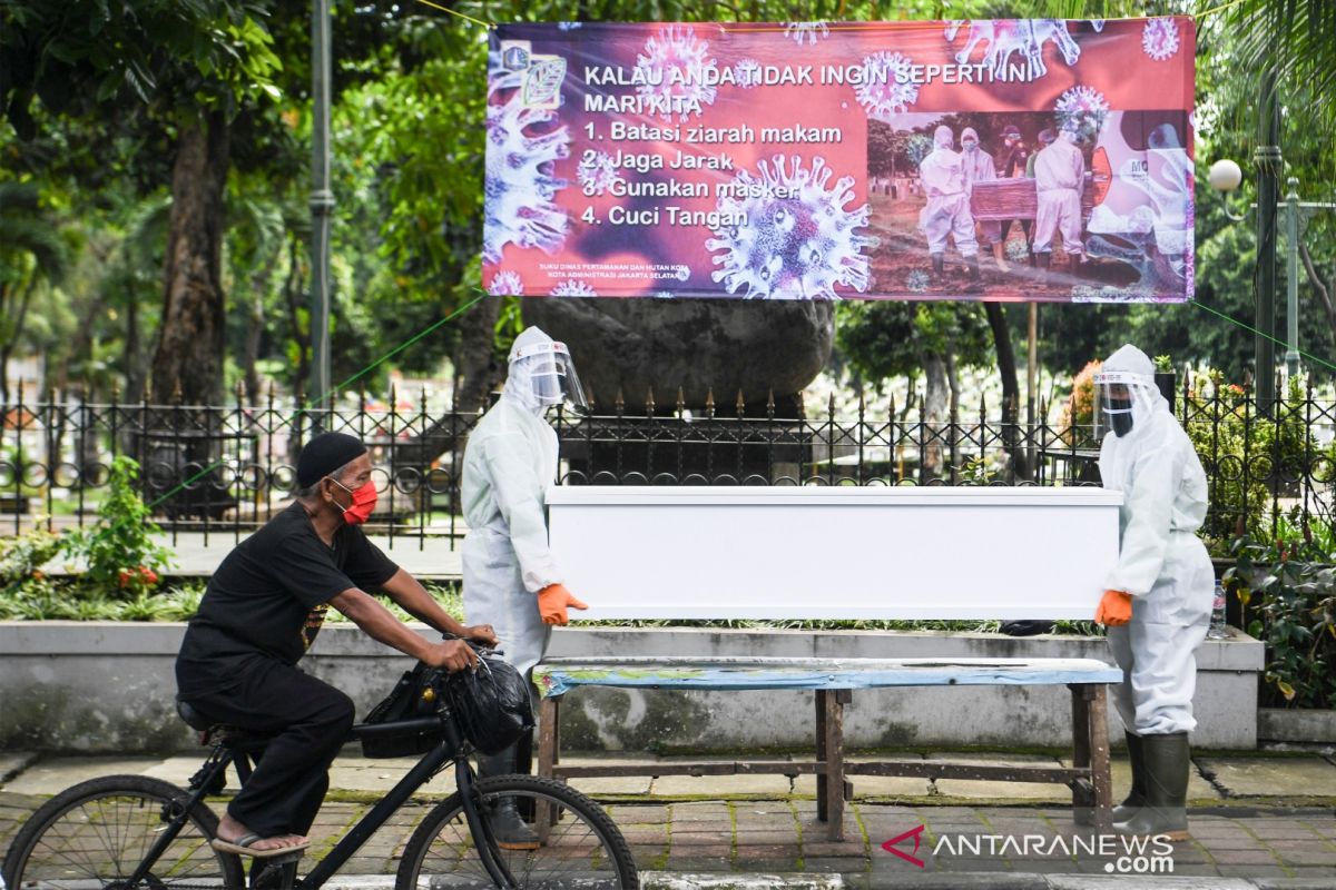 Kemarin, imbauan shalat Idul Fitri hingga pasar malam di Jakarta