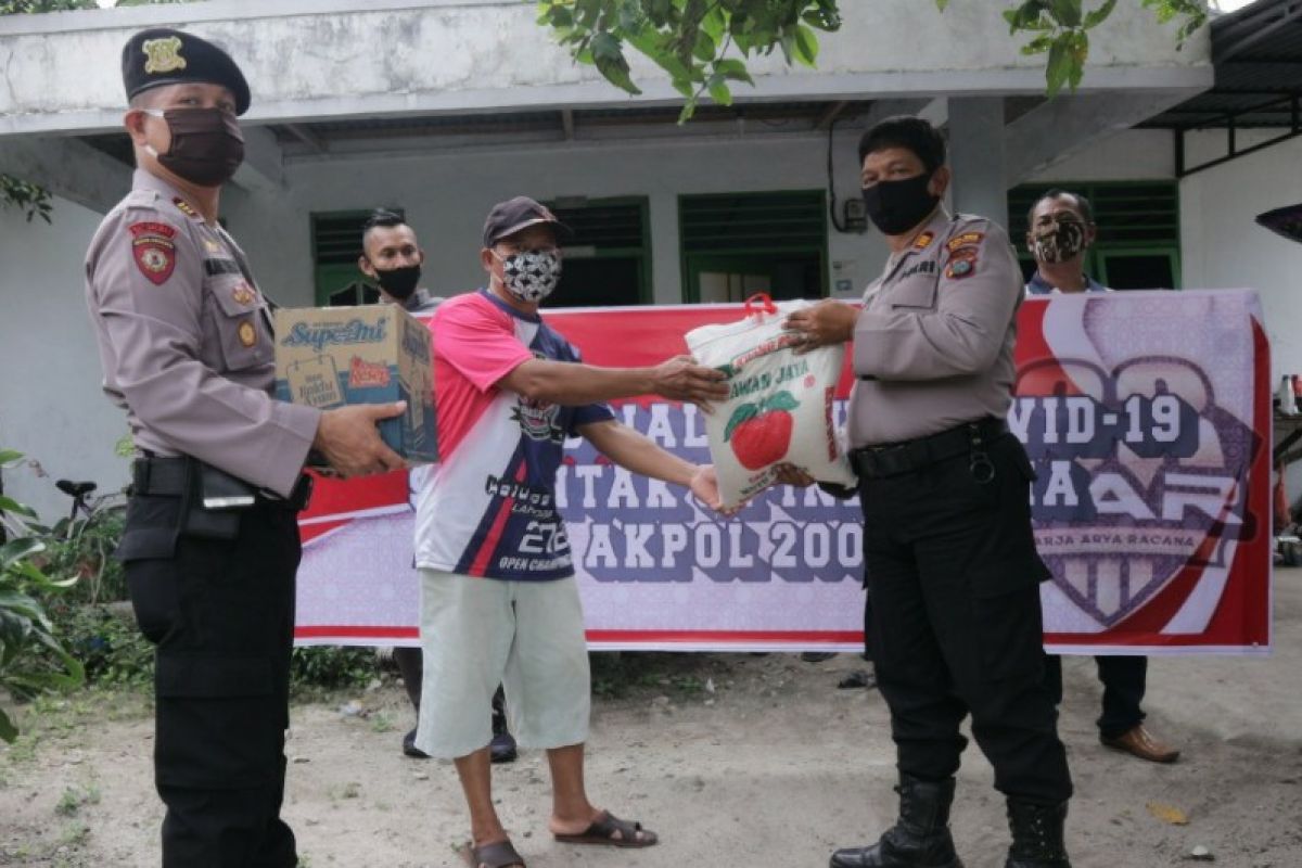 Alumni Akpol 2001 berbagi rezeki di Simalungun