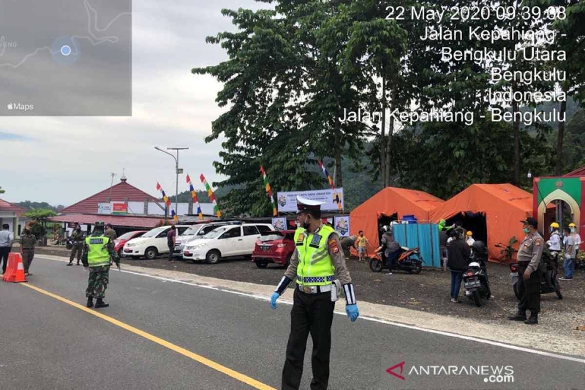 Puluhan kendaraan pemudik di Taba Penanjung Bengkulu terpaksa putar balik