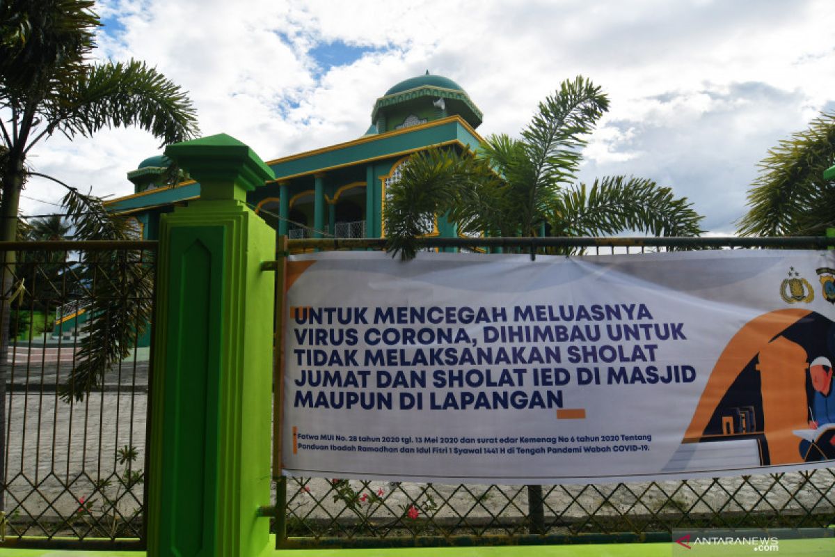 DPR meminta aparat jangan bubarkan Shalat Id