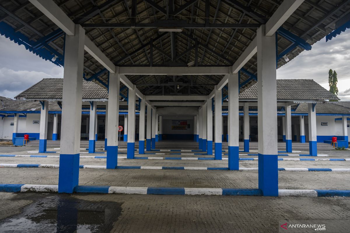 Terminal angkutan darat di Palu masih lengang pada H+1 Lebaran