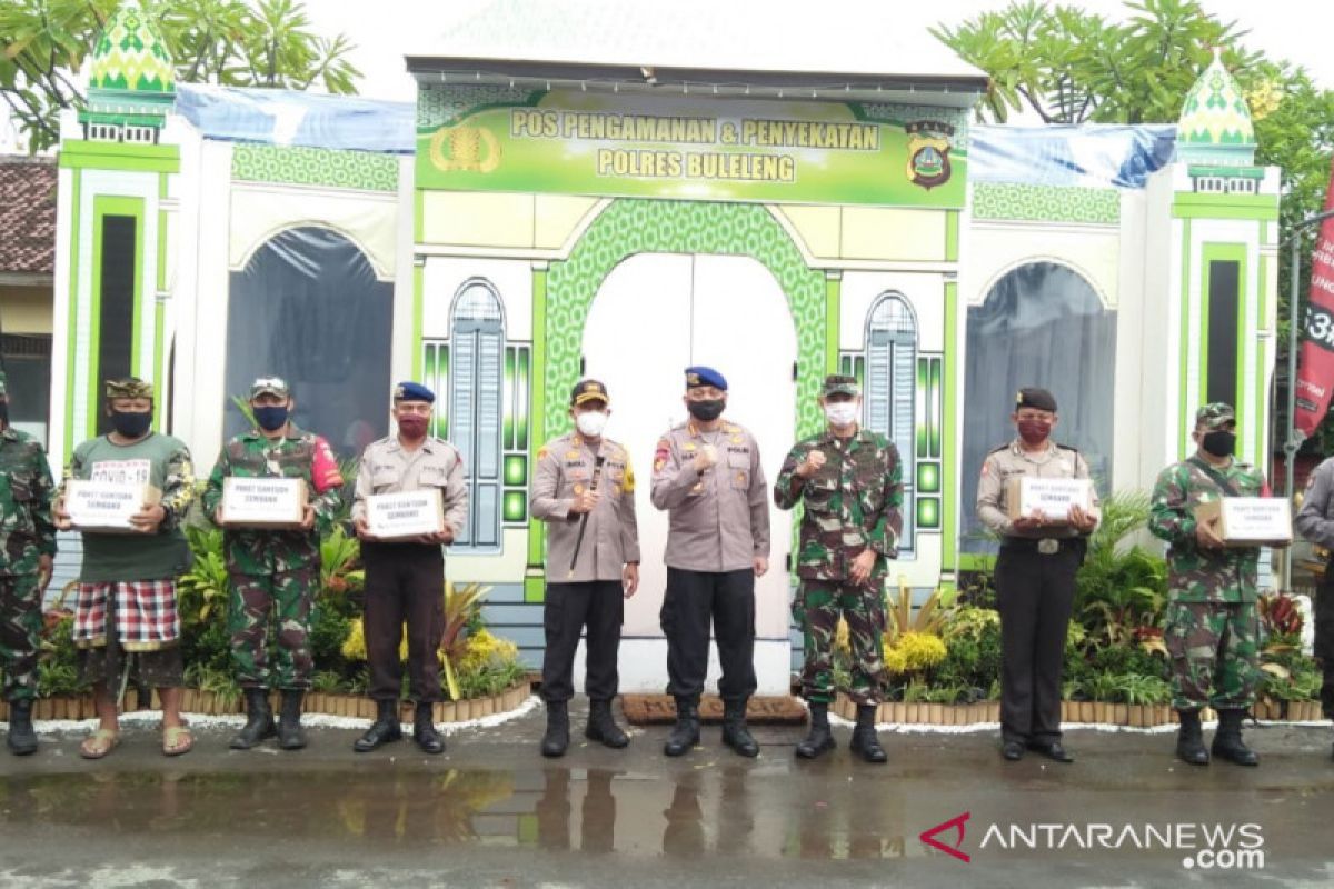 TNI-Polri di Buleleng kompak bantu anak-anak panti asuhan