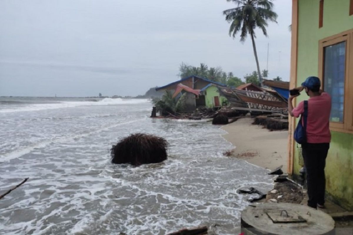 39 rumah di Abdya, Aceh Barat Daya diterjang gelombang pasang