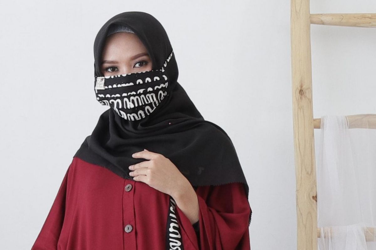 Besok Lebaran, ini masker motif etnik percantik tampilan di hari raya