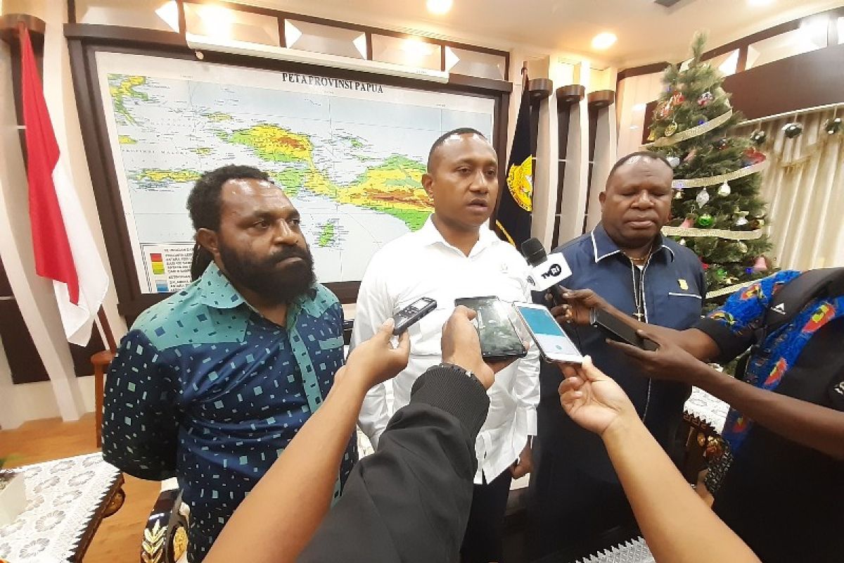 Anggota Komisi I DPR RI minta warga di Papua tidak mudik lebaran