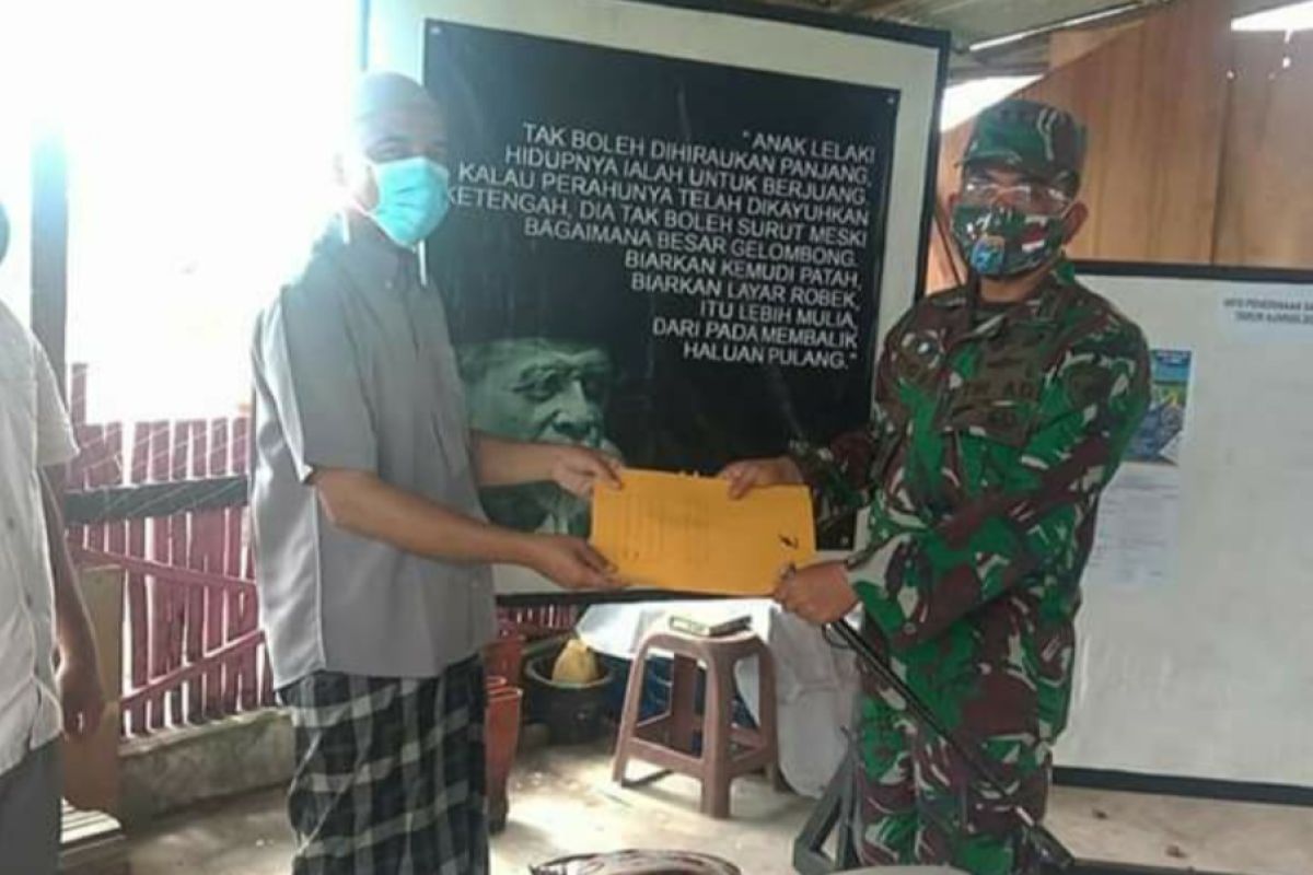 Kodim 1208 Sambas salurkan zakat fitrah ke Pondok Pensantren