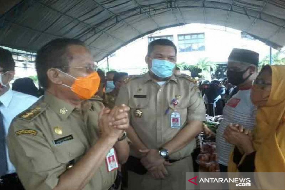 Gubernur Longki Djanggola jamin stok kebutuhan Lebaran cukup aman