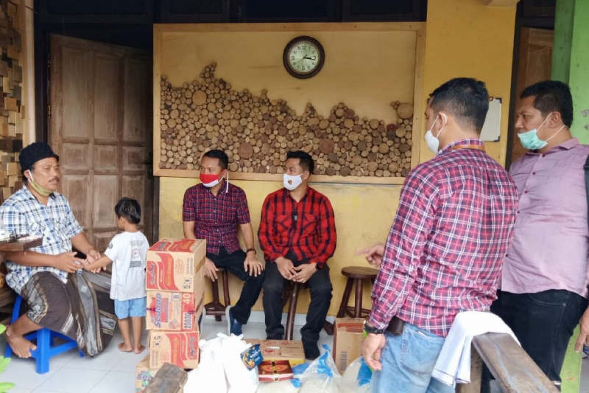 Alumni Wira Sidik Wicaksana  salurkan bantuan untuk panti asuhan