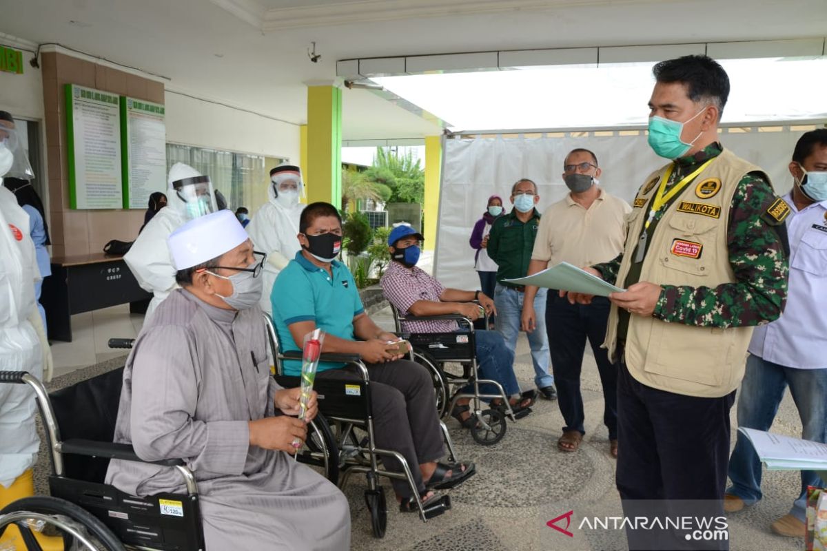 Wali Kota Jambi beri sembako  pasien sembuh COVID-19