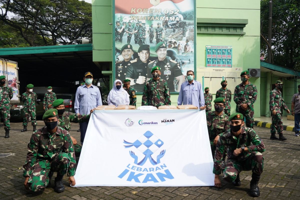 Tingkatkan imun, KKP ajak prajurit TNI "Lebaran Ikan"