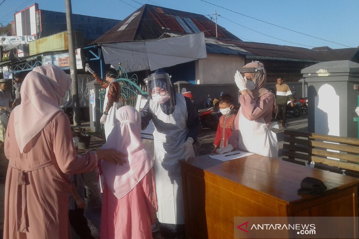 Terapkan protokol, sebagian masjid di Curup-Bengkulu gelar shalat id