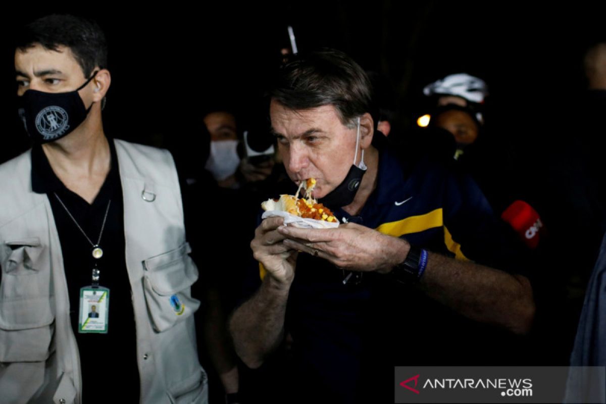 Hakim minta Presiden Brazil Bolsonaro pakai masker