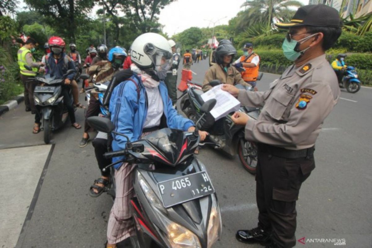 Pemkab Gresik pastikan penegakan protokol kesehatan di PSBB tahap III