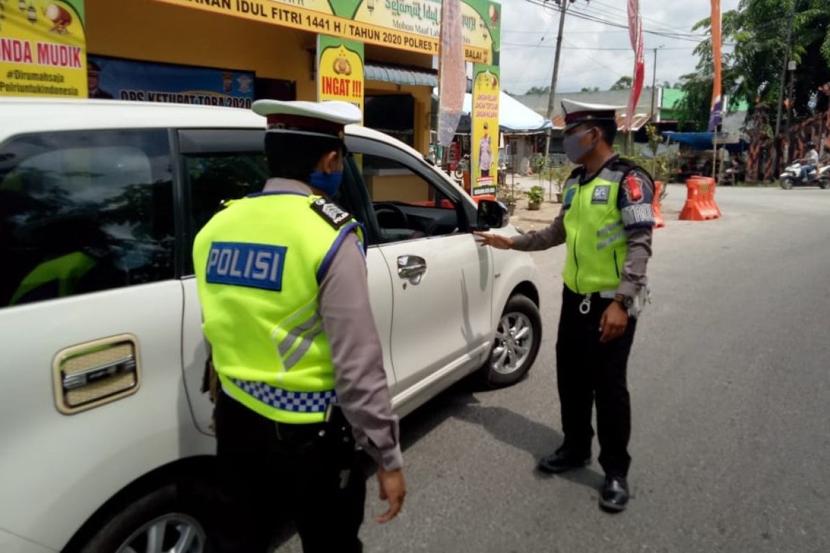 Polres Tanjung Balai lakukan  pemeriksaan ketat kendaraan pemudik