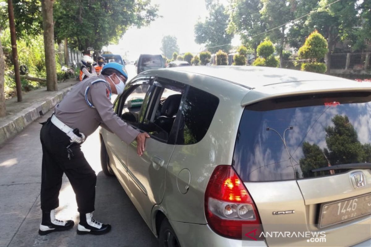 Halau arus balik, Polda Jabar sekat arus lalu lintas ke Jakarta
