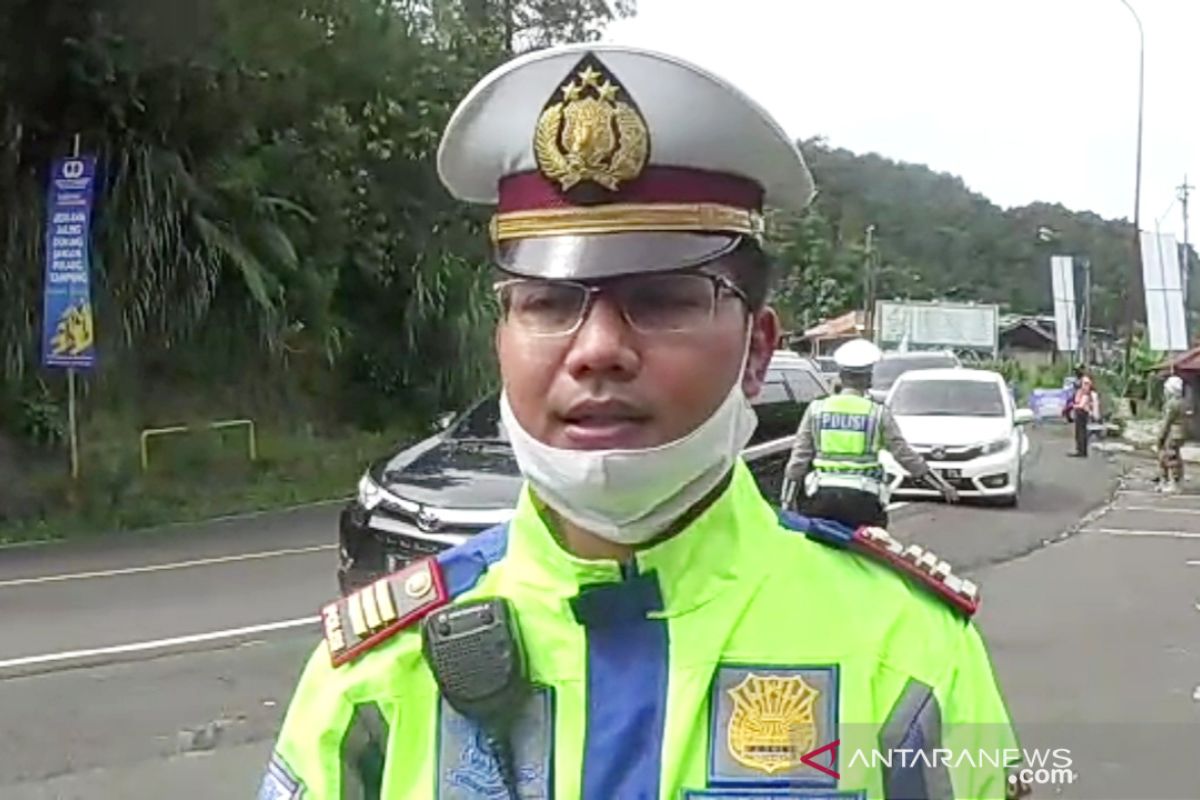 Kendaraan asal Jakarta padati Jalur Puncak Bogor pascalebaran