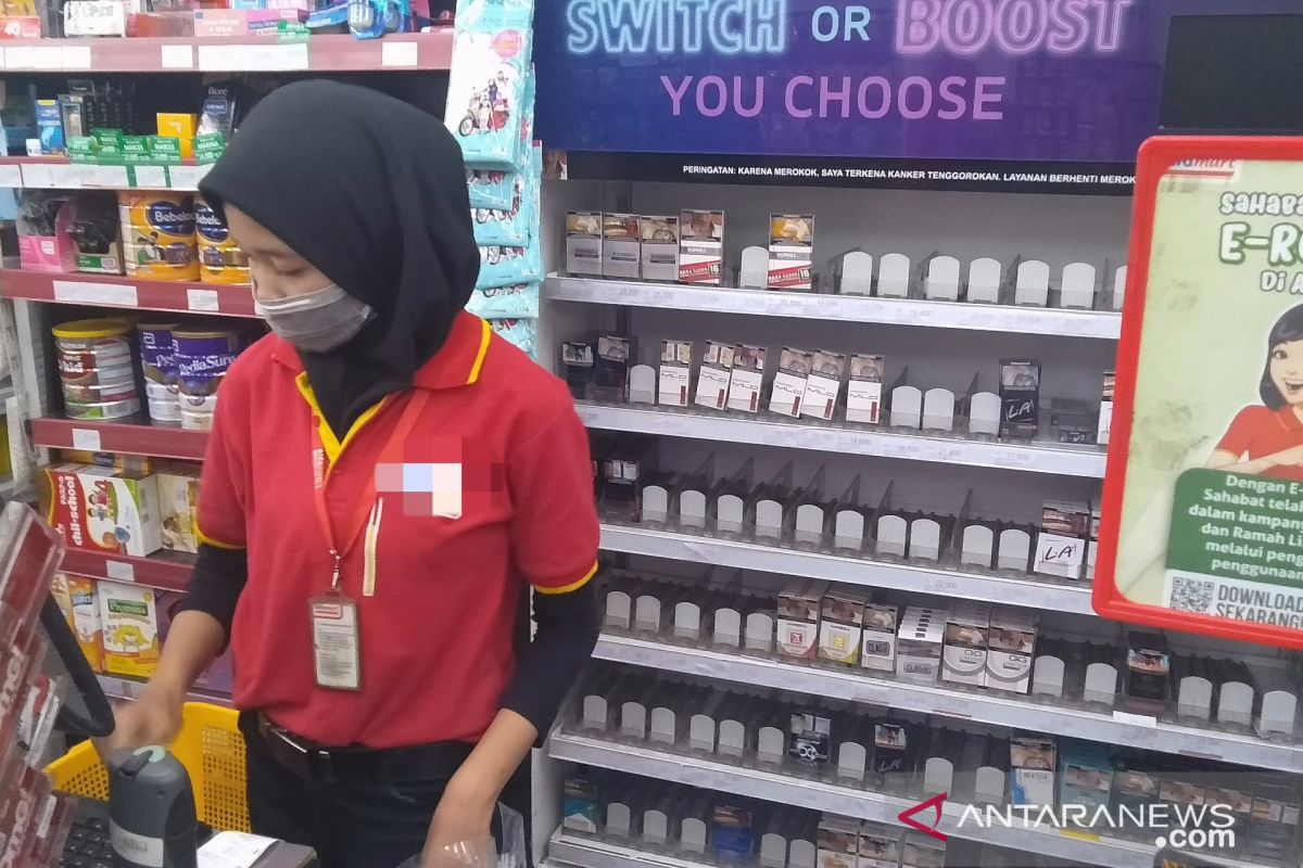 Pencuri bobol minimarket di Palmerah