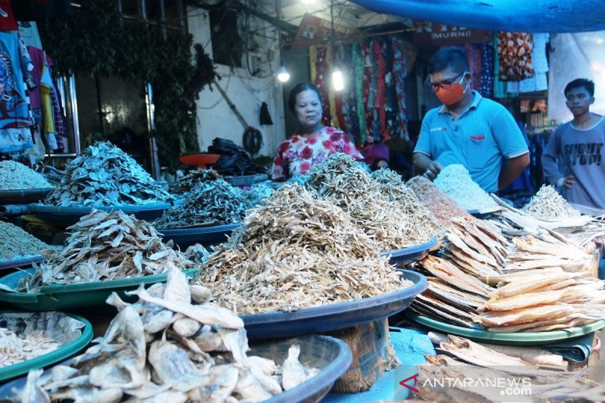 Harga ikan asin normal di Sibolga, namun sepi pembeli