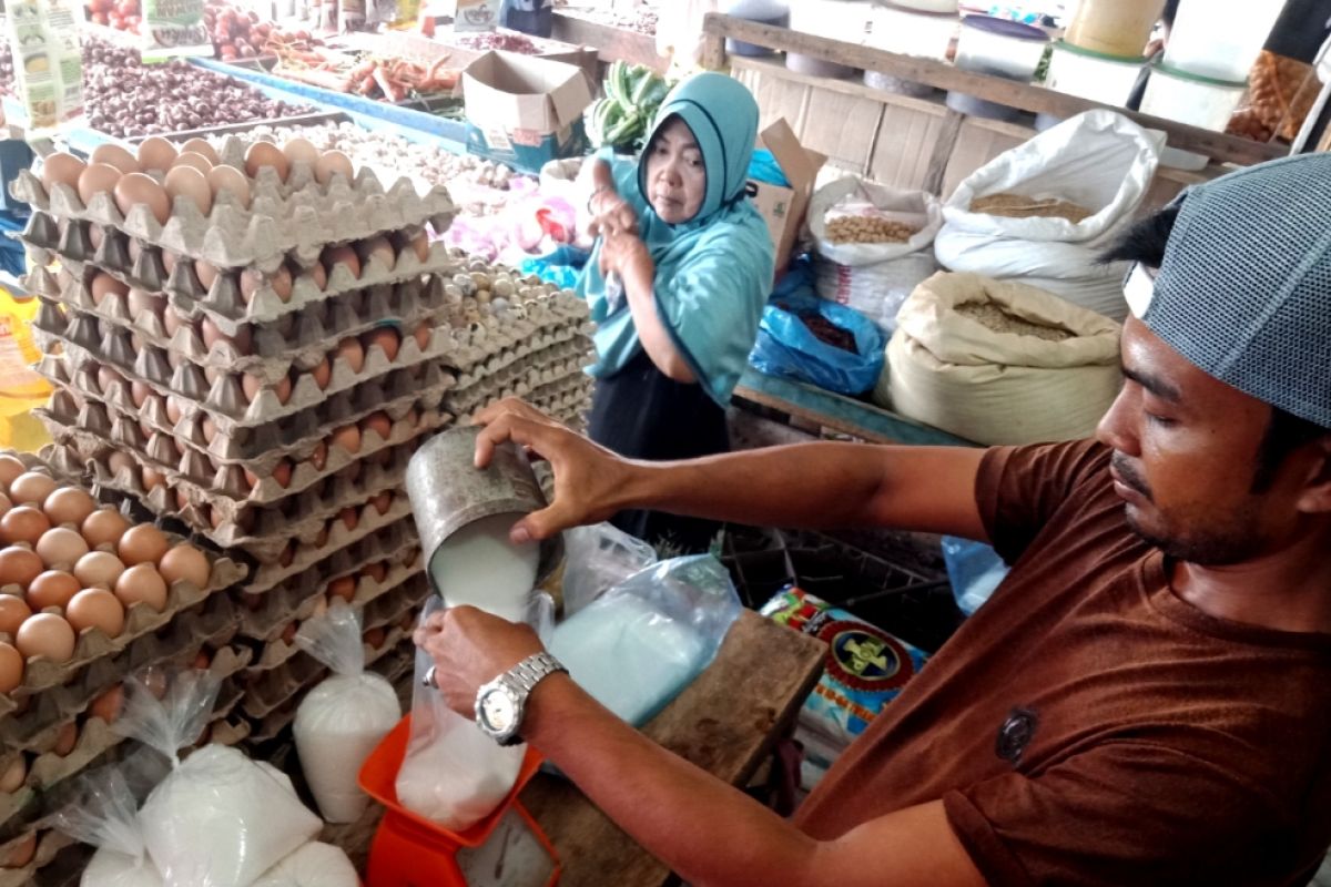 Harga sembako usai Lebaran di Aceh Barat bergerak naik