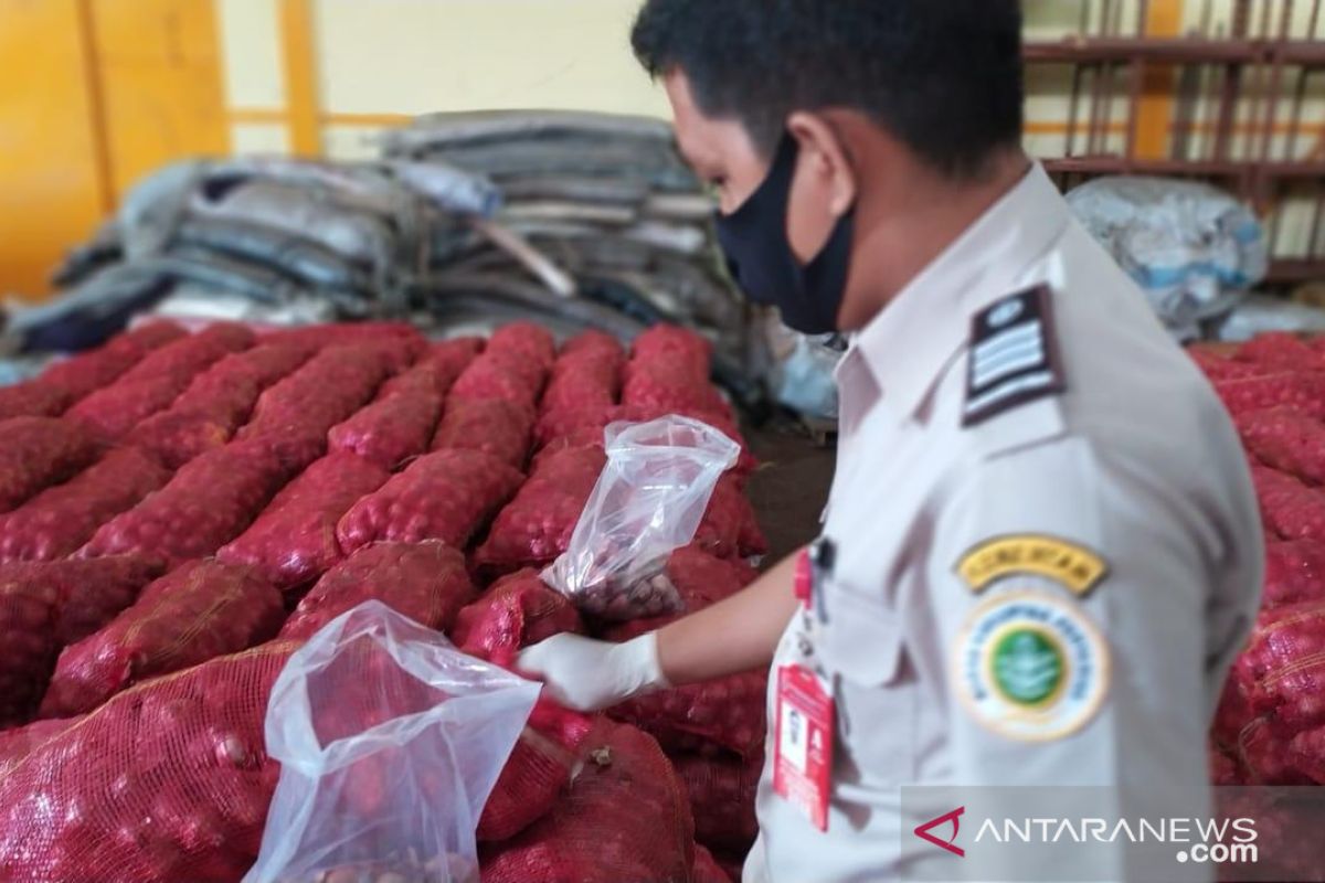 36 ton bawang merah impor ilegal asal Malaysia