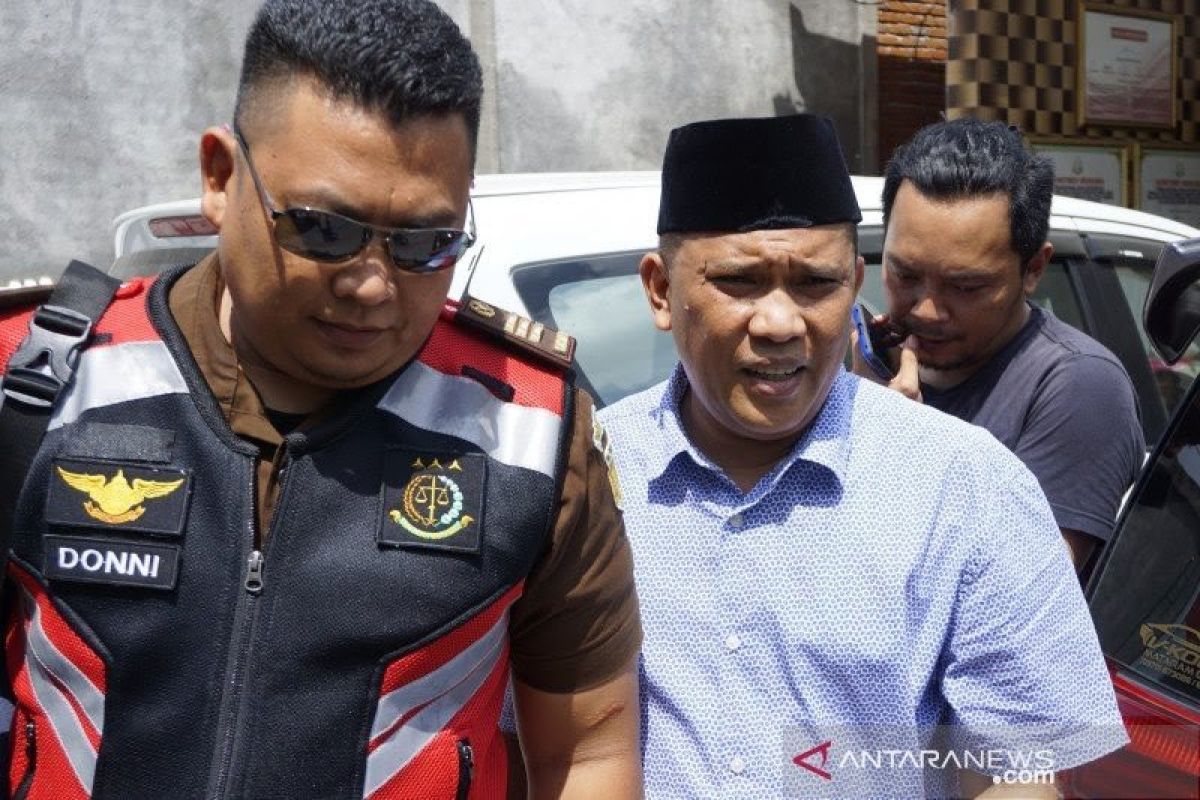 Hukuman eks Kadispar Lombok Barat ditambah jadi lima tahun kurungan